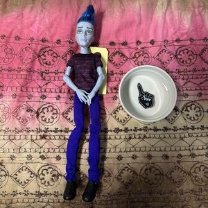 MONSTER HIGH 2012 sloman "slo mo" student disembody doll.
